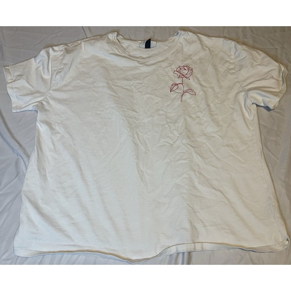 Universal Thread Shirt Womens L White Rose Love Graphic Valentines Day T Shirt